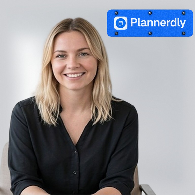 Sophie Bennett, Brand & Communications